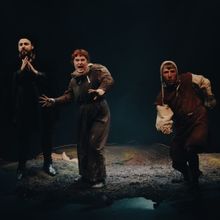 Review: THE BOUNDS, Royal Court Theatre