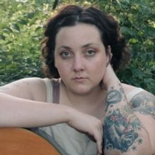 Shannen Moser Announces New Album 'The Sun Still Seems To Move'