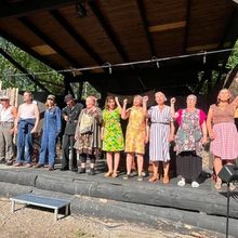 Review: NI BETALAR INTE! VI BETALAR INTE! at Adelsö Friluftsteater