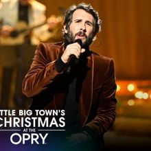 Video: Josh Groban Performs 'The Christmas Song' at 'Christmas at the Opry' Concert