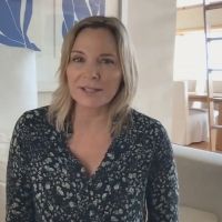 VIDEO: Kim Cattrall Talks About Becoming a U.S. Citizen on LIVE WITH KELLY AND RYAN