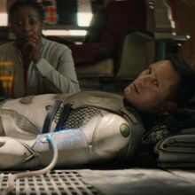 Video: Apple TV+'s MURDERBOT Episode 6 Sneak Peek Clip