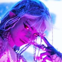 VIDEO: Grimes Goes Behind the Scenes of 'Shinigami Eyes' Music Video