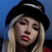 Hannah Cutt Releases New Single 'No Crown In This Dead Town'