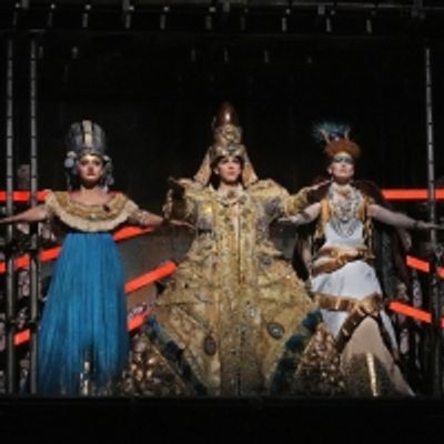 BWW Review: AKHNATEN at the Met Opera