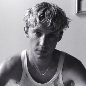 Troye Sivan to Release New Single 'Got Me Started' Next Week