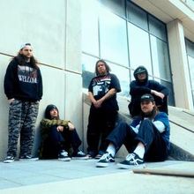 Photos: Split Chain Release motionblur [DELUXE]; UK Headline Tour This Month