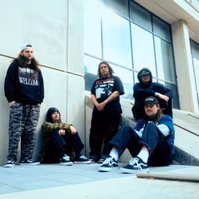 Photos: Split Chain Release motionblur [DELUXE]; UK Headline Tour This Month