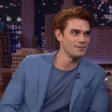 VIDEO: KJ Apa Teases RIVERDALE Graduation on THE TONIGHT SHOW WITH JIMMY FALLON