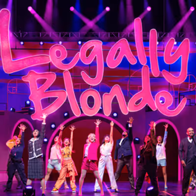 Review: LEGALLY BLONDE – THE MUSICAL at Esplanade Theatre Celebrates Ingenuity, Community, and Joy