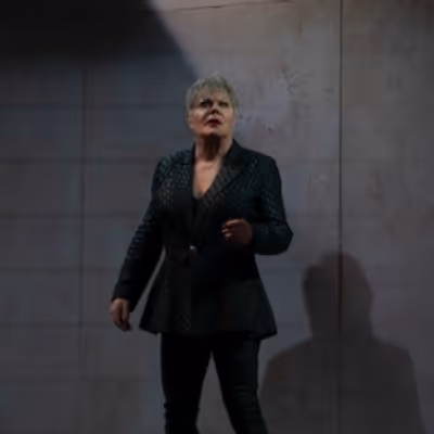 Review: IZZARD HAMLET, Riverside Studios