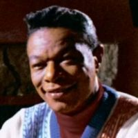 VIDEO: Nat King Cole's Visualizers for the Holiday Classics 'O Tannenbaum' and…