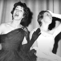 VIDEO: Julie Andrews Talks About Kissing Carol Burnett on THE KELLY CLARKSON SHOW