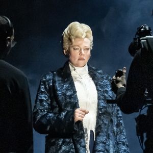 THE PICTURE OF DORIAN GRAY's Sarah Snook Wins 2025 Tony Award for Best Actress