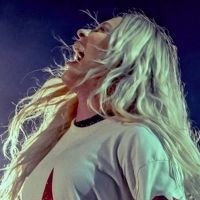 Alanis Morissette Releases New Single 'Olive Branch' & Announces New U.K. Tour Dates