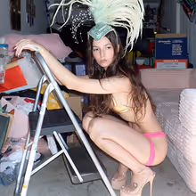Casandra Releases New Album 'Isla Tranquilita'