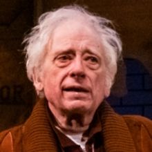 Austin Pendleton to Exit LIFE SUCKS. 8/11