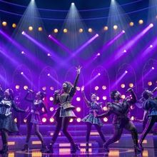 Review: Powerhouse Vocals Energize SIX - THE MUSICAL at Segerstrom Center