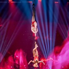 Review: A MAGICAL CIRQUE CHRISTMAS at the Aronoff Center