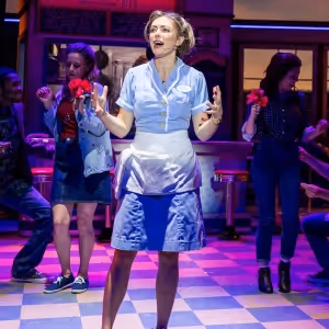 Exclusive Photos: First Look At Desi Oakley & More in WAITRESS at Ogunquit Playhouse