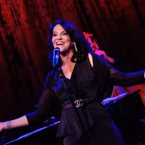 Review: Susan Mack Packs 'Em In at Birdland with 'TIS AUTUMN