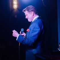 Interview: Celebrate Bobby Darin's 90th with Jonathan Poretz at 54 Below