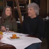 Jon Bon Jovi Talks to CBS SUNDAY MORNING About JBJ Soul Kitchen Restaurants