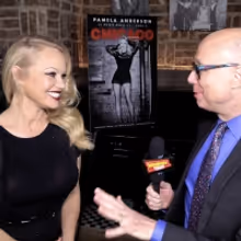 VIDEO: Pamela Anderson Gets Ready to Make Her Broadway Debut in CHICAGO