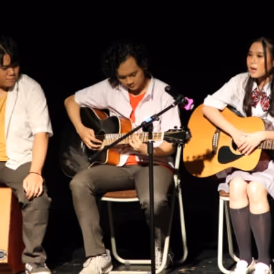 Review: Expression of Love and Grief through Music in CHIISANA AI NO UTA