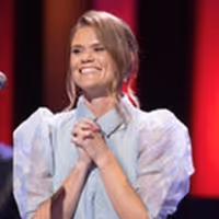 Nicolle Galyon Celebrates 20th Anniversary in Nashville With Grand Ole Opry Debut as…