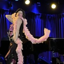 BWW Review: With Flair and A Flourish Kimberly Faye Greenberg Tells The Tale of FABUL