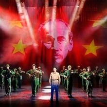 Gerald Santos Wraps Up Work on MISS SAIGON Denmark