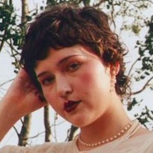 Rising Gen-Z Icon Karin Ann Masters Euphoric Folk On New Track 'a stranger with my…