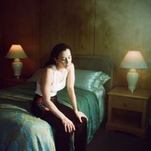 Video: Nikki Lorenzo Releases Video for Song 'Lista'