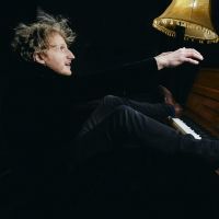 BWW Review: FIRST PIANO ON THE MOON, Online @ Perth Theatre
