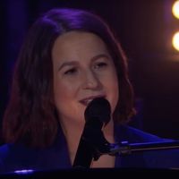 Video: Shaina Taub Performs 'Keep Marching' and Talks SUFFS With Secretary Hillary… Video