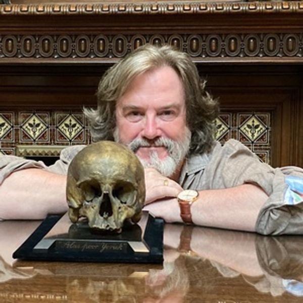Book Review: WALKING SHADOW LOVE, LOSS AND SHAKESPEARE, By Greg Doran Photo