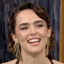 Video: Zoey Deutch Discusses Longtime Dream of Performing OUR TOWN