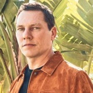 Dance Legend Tiësto Remixes Becky Hill's 'Disconnect' With Chase & Status