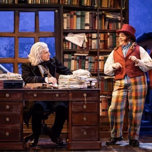 Review: CHRISTMAS CAROL GOES WRONG, King's Theatre