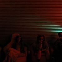 Glaare Reveals New Single 'Mirrors'