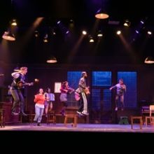 BWW Review: ONCE at Regal Theatre