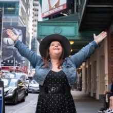 Marissa Rosen of THE AWARD WINNING HOLIDAY ALBUM