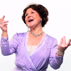 Video: Wendi Peters Stars As Florence Foster Jenkins in GLORIOUS!