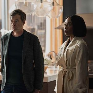 Video: Apple Shares Sneak Peek Clip From Episode 8 of THE MORNING SHOW Season 4