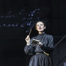 Review: MARIE CURIE, Charing Cross Theatre