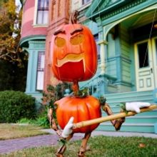 BWW Review: HALLOWE'EN SPOOKTACULAR: A PUPPET MARVEL at Bob Baker's Marionette Theate
