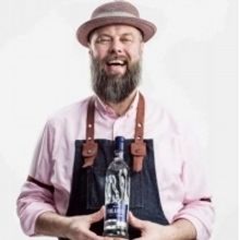 Master Mixologist:  Pekka Pellinen of FINLANDIA VODKA
