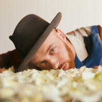Sam Tinnesz Releases Tragically Inspiring 'I Don't Miss You'