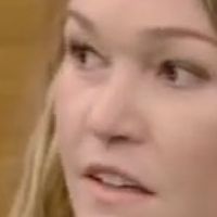 VIDEO: Julia Stiles Talks Growing Up in NYC on LIVE WITH KELLY AND RYAN